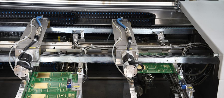 EXOS 10/26: Safe processes, maximum throughput - minimum footprint thanks to innovative transport system